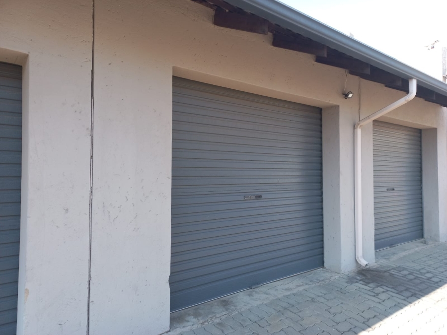 2 Bedroom Property for Sale in Waterval East North West